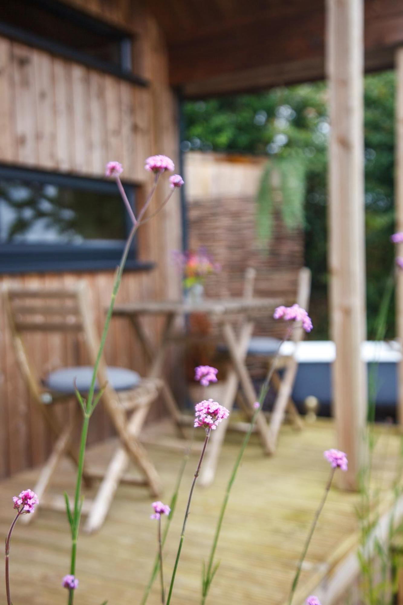 Luxury Glamping Cabin With Outdoor Bath On Cornish Flower Farm Truro Bagian luar foto
